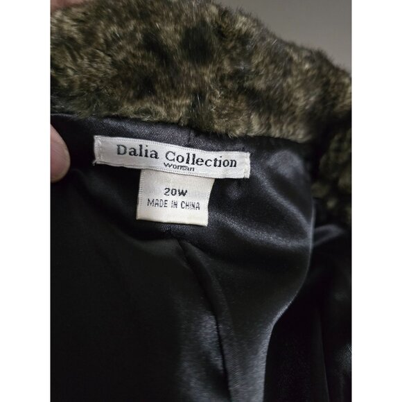 Dalia Collection Faux Fur Vest Black/Brown Striped mob wife cozy elegant warm - Picture 6 of 9